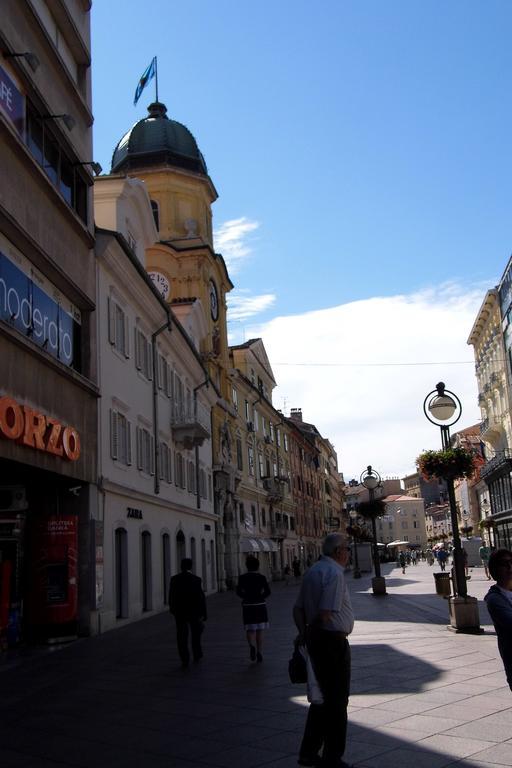 Studio And Rooms Korzo Rijeka Eksteriør bilde